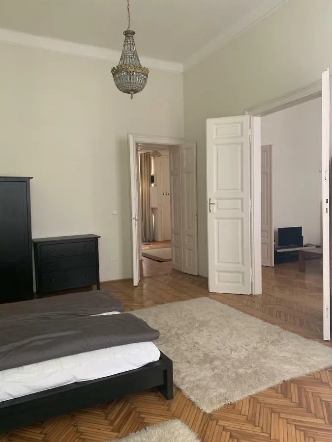 Noble Glory Of Budapest - Danube Coast & Basilica Hotel 0*,  Hungary